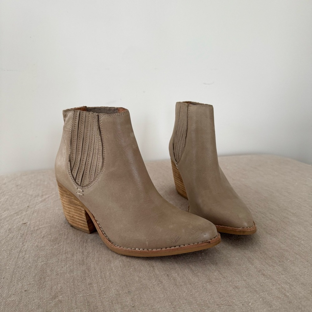 Jeffrey Campbell Tan Ankle Booties with Western Flair